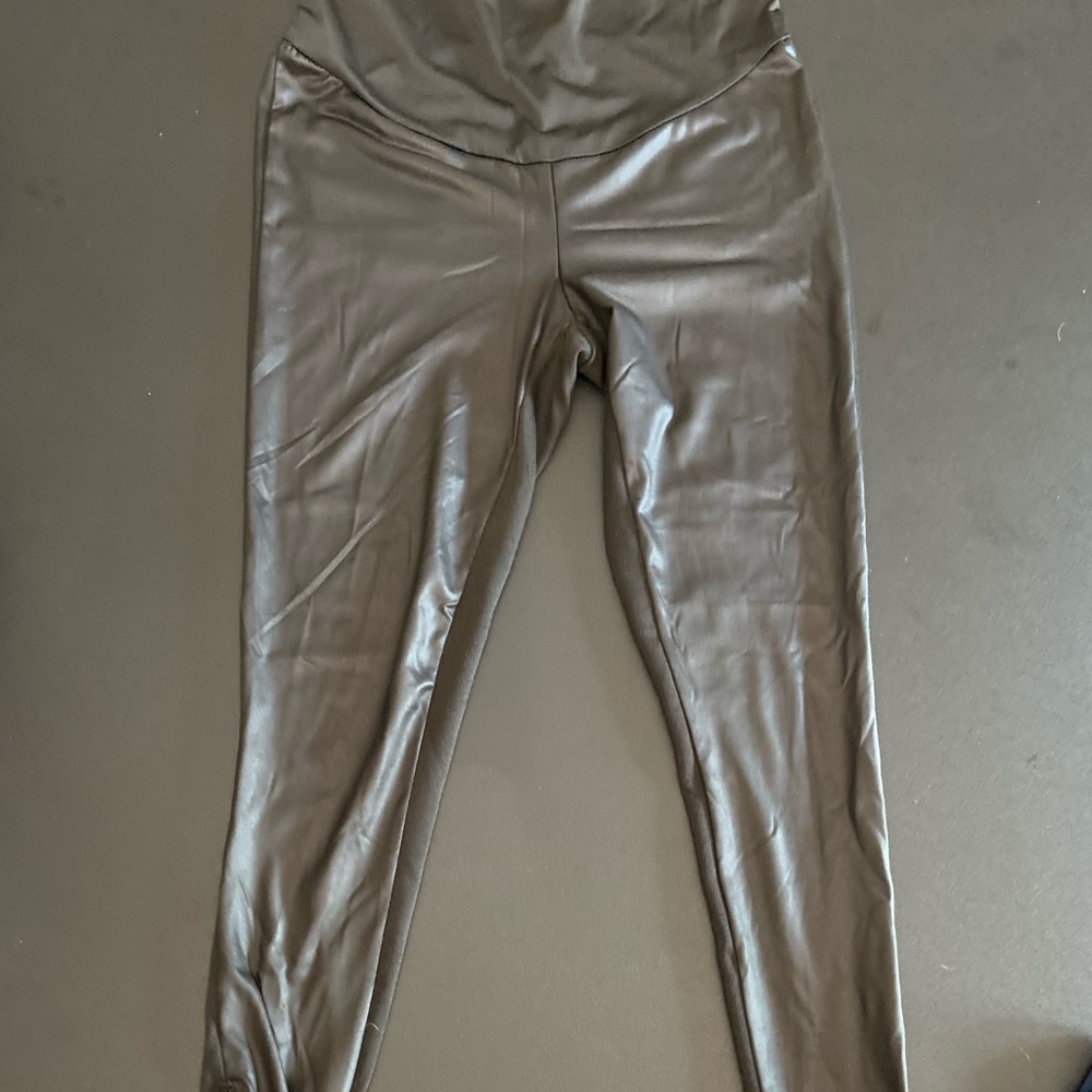Leather panel maternity leggings